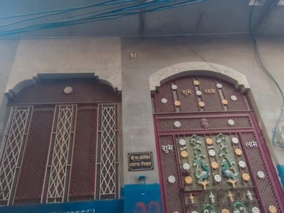 House for sale near market nathusar bas
